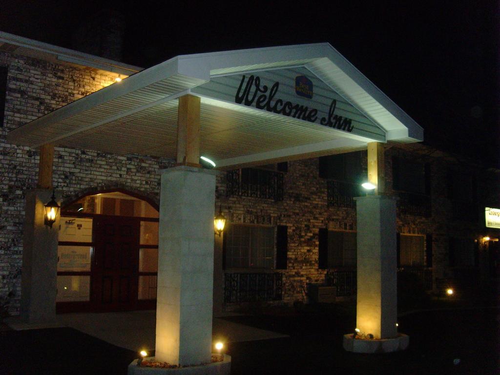 Ripon Welcome Inn And Suites Exterior photo